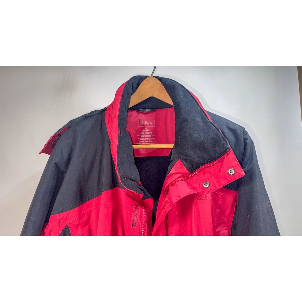 LL Bean Mens XL Red Insulated Ski Jacket Hooded Goggle Pocket Primaloft RN71341 - Picture 2 of 8